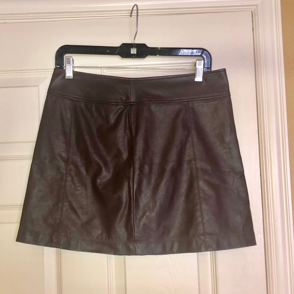 Brown mini skirt